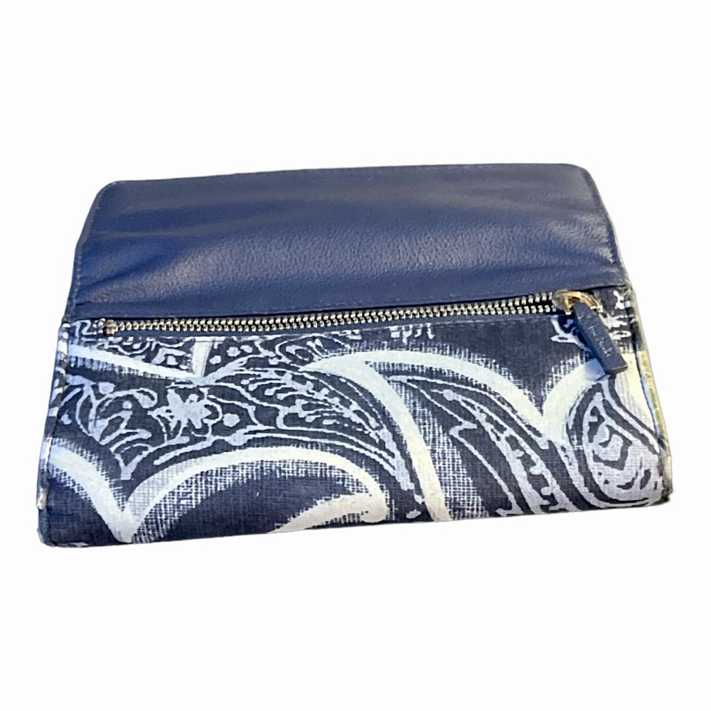 Vera Bradley Wallet in Indio. - Picture 2 of 5